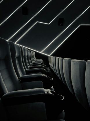 Immagine di Cinema IA e futuro	mercoledì	10.00-11.30/10.00-12.30	II PERIODO prof. Roberto Gallina